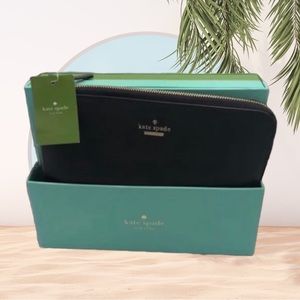 Kate ♠️ Spade♠️ Just Charge It Black Quentin Wristlet Pouch New with Tags
